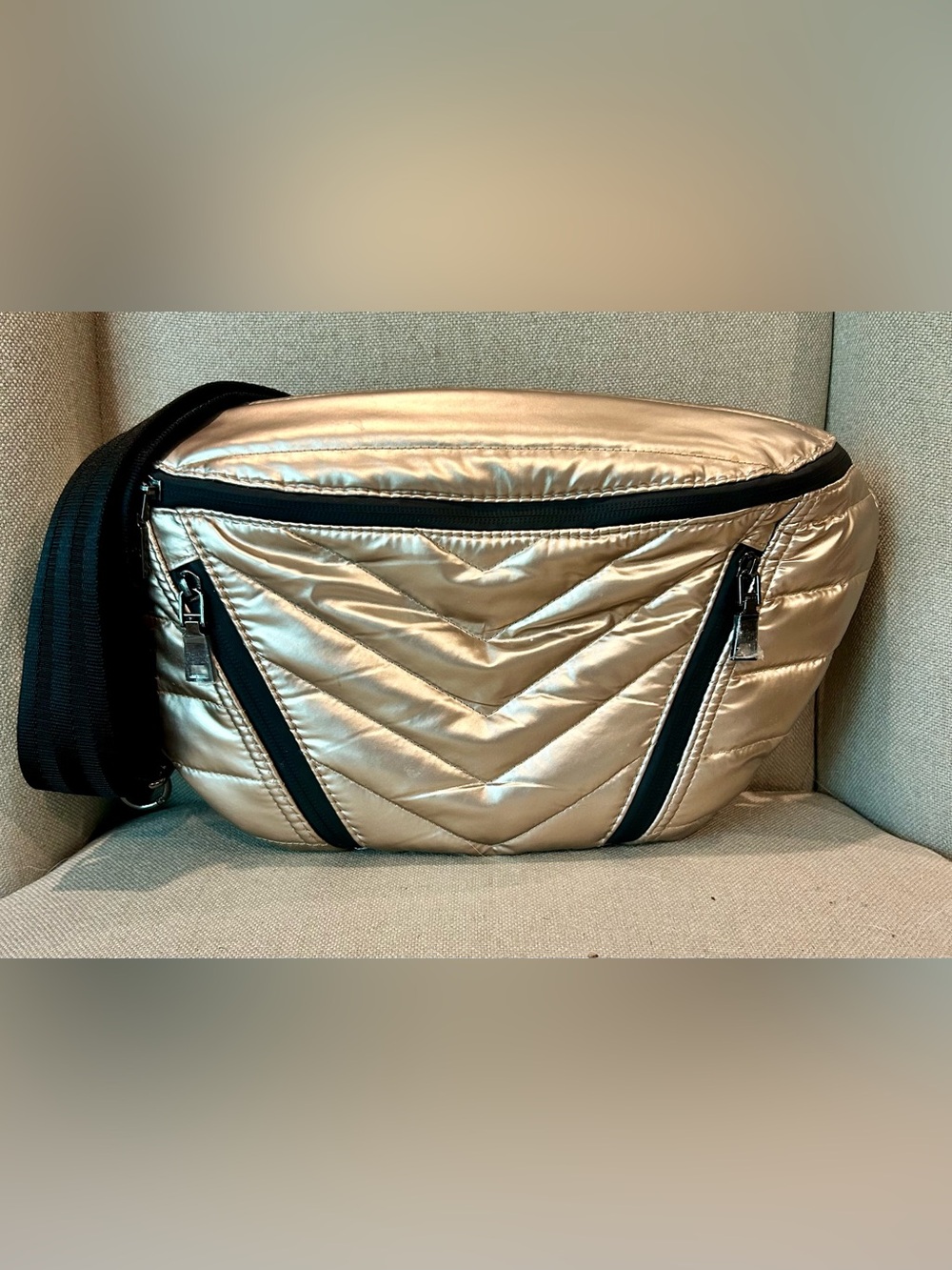 Think Royln - Slingshot in Quilted Metallic Crossbody